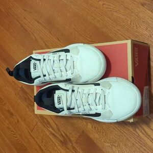 Vans Ultrarange Exo US 7.5